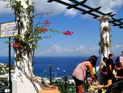 法瑞意12日精华游 意大利6晚深度体验，金色山口快车与The Mall购物特惠